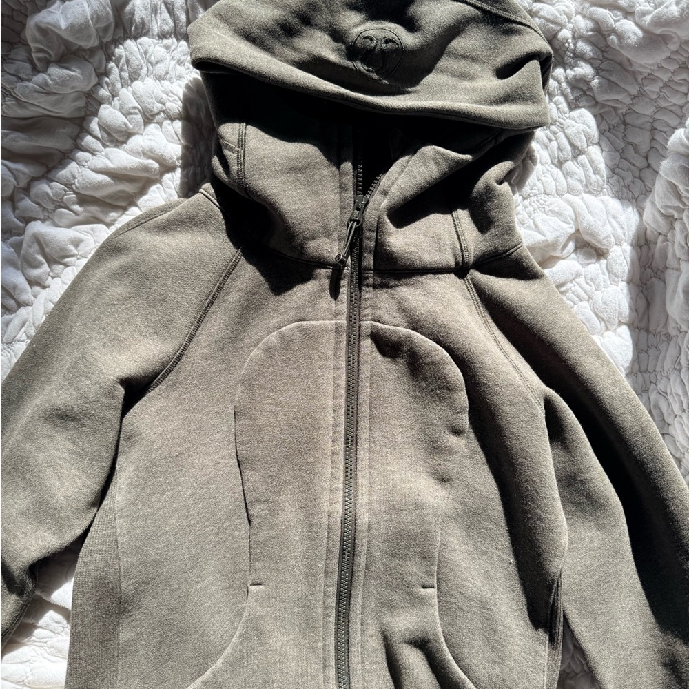 Lululemon scuba